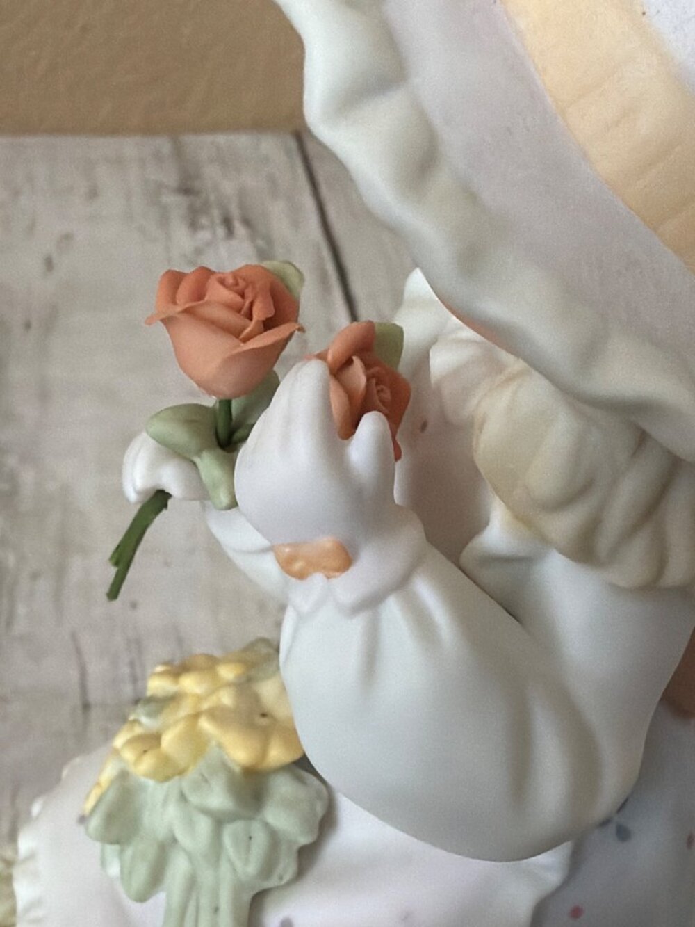 Precious Moments #103176 Rose in My Bouquet 2002 Ltd Ed 1831/7500 Girl Cat - Picture 14 of 14